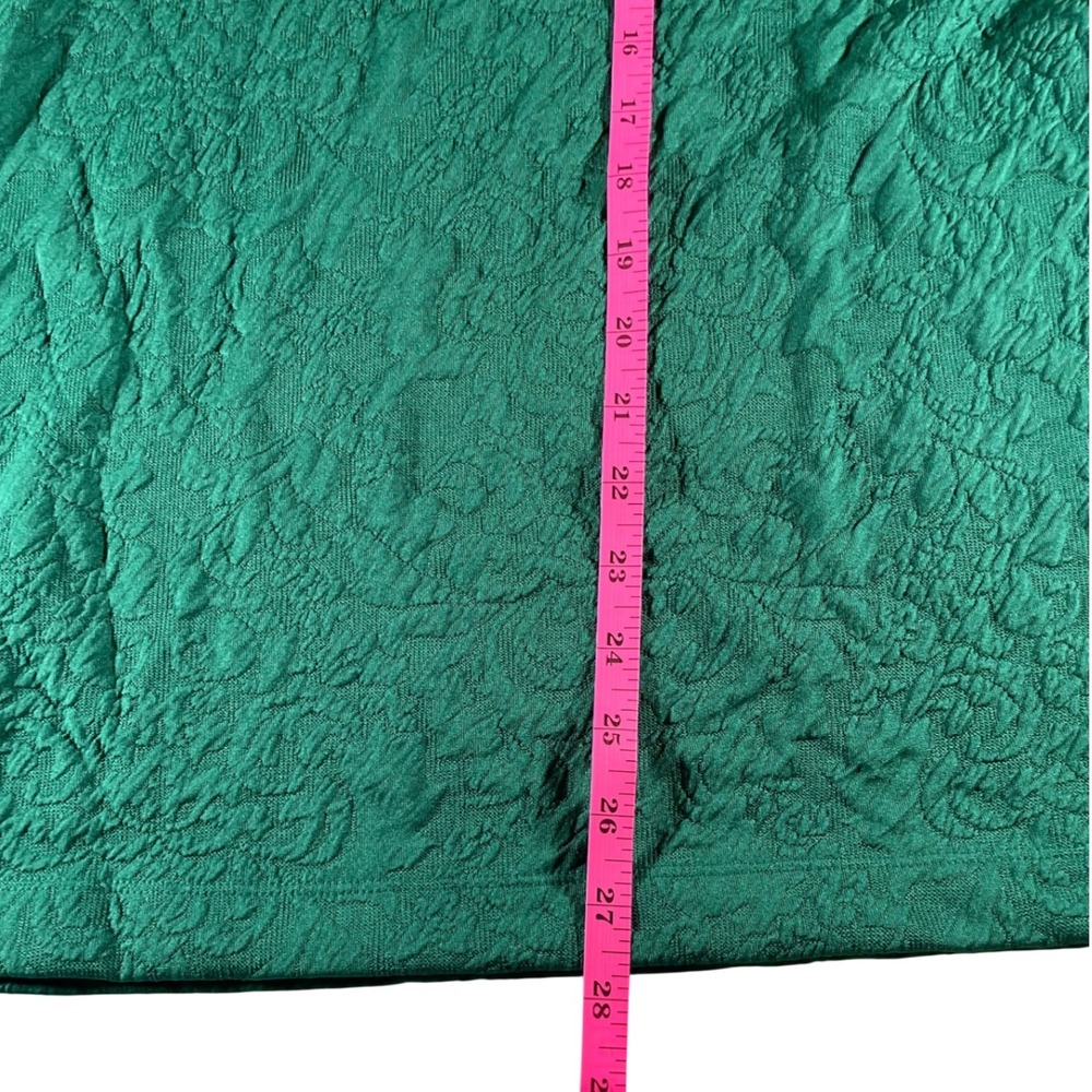 Crown and Ivy Plus Sz 3X Green Textured V Neck Ruffle Collar Long Sleeve Top NWT - Picture 7 of 7